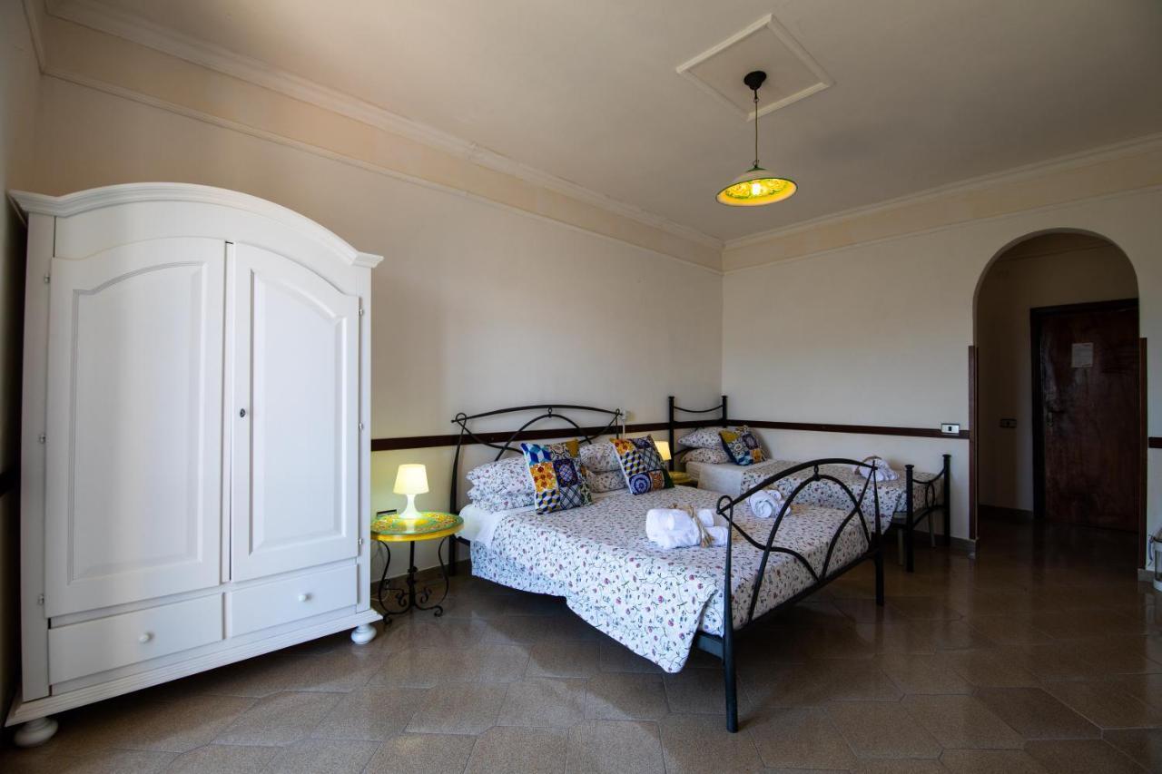 Madonna Della Scala Bed and Breakfast Castellabate Eksteriør billede